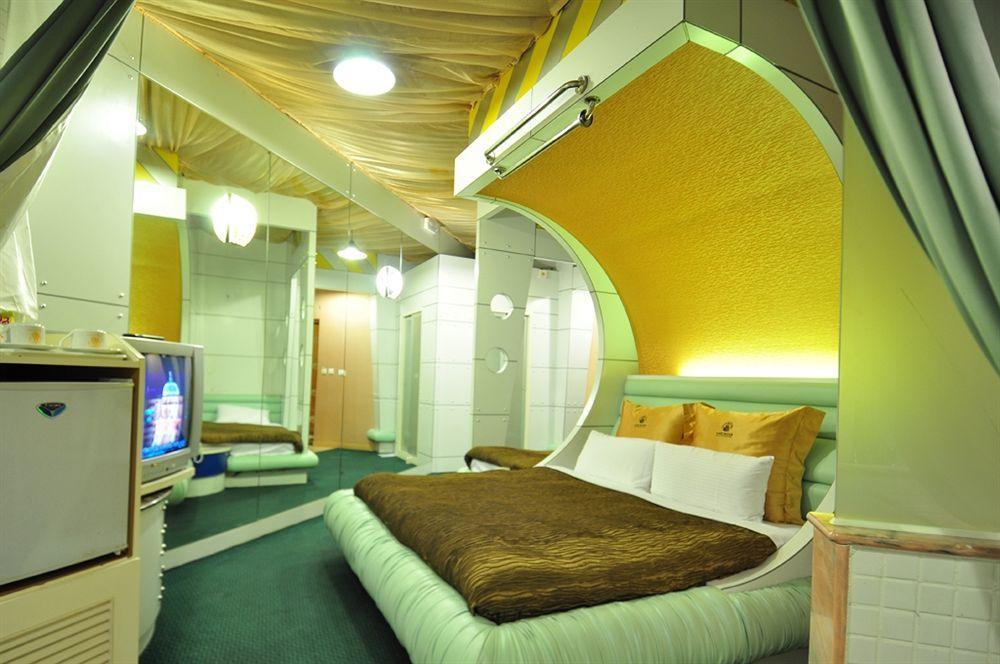 The We Hotel Taipei Exterior foto